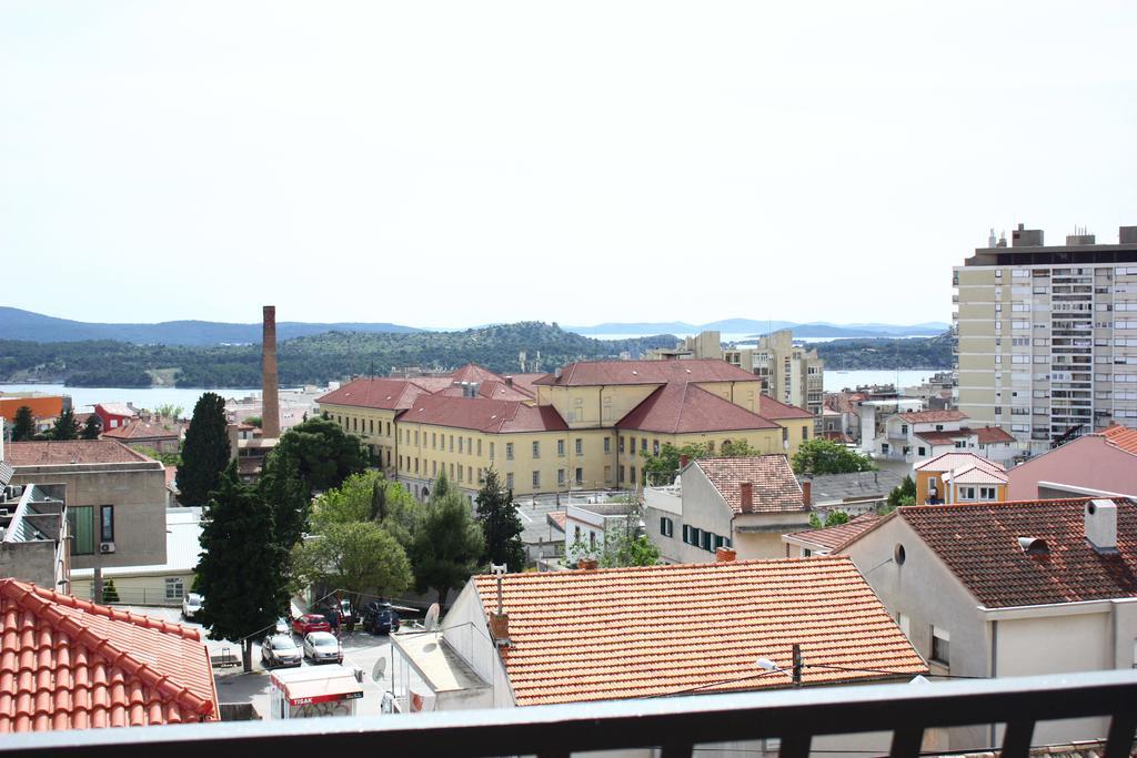Apartment City View Σίμπενικ Δωμάτιο φωτογραφία