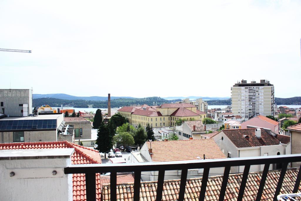 Apartment City View Σίμπενικ Δωμάτιο φωτογραφία