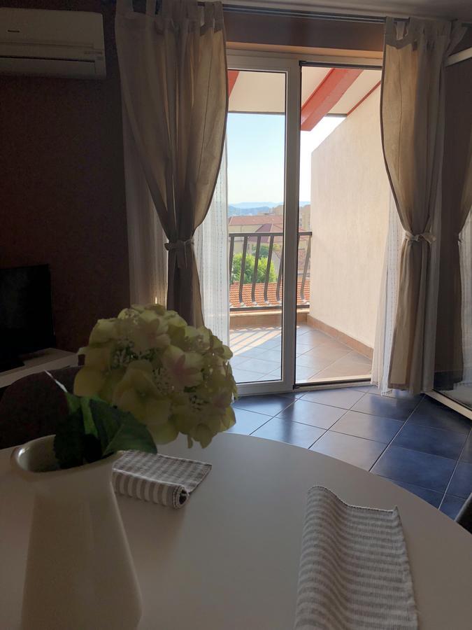 Apartment City View Σίμπενικ Εξωτερικό φωτογραφία
